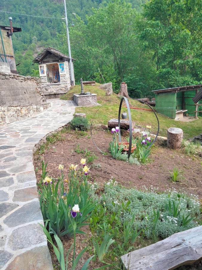 Shanty Calasca-Castiglione Eksteriør bilde